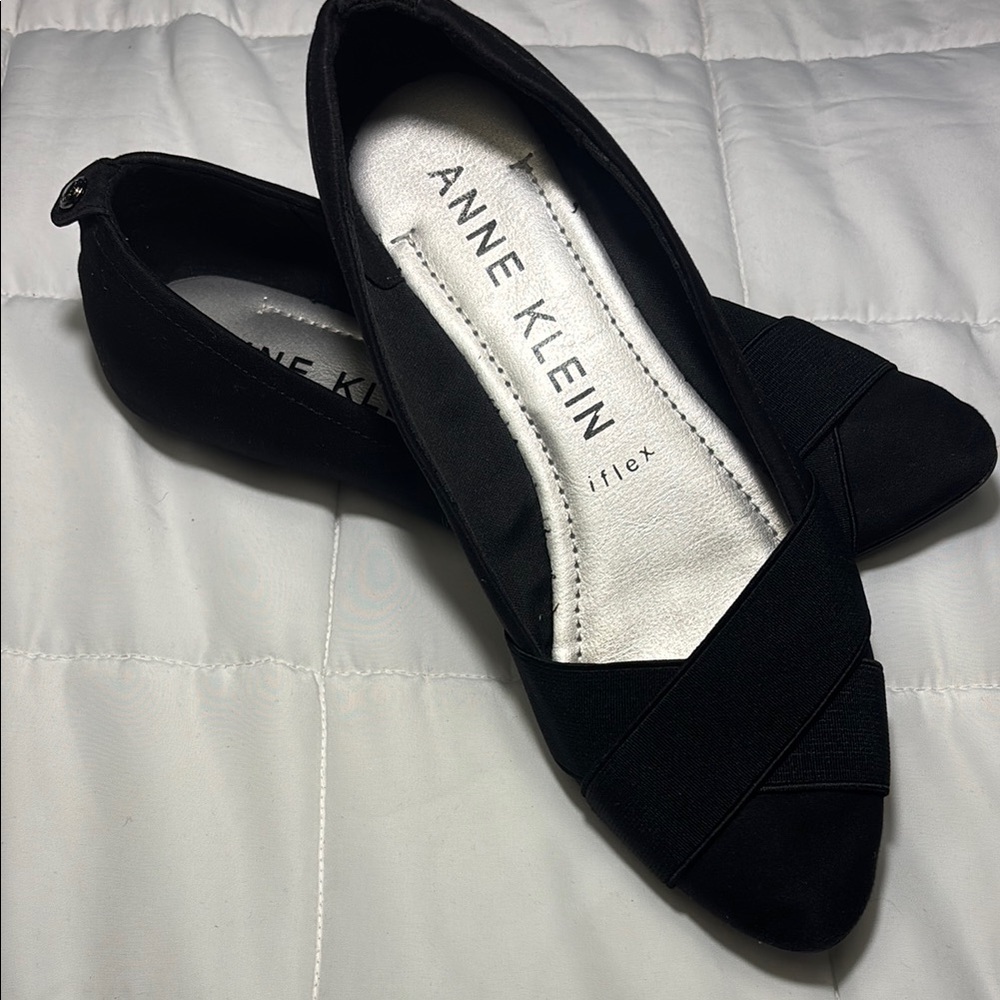 Anne Klein Oalise Black Flats Slip-On - Picture 8 of 9
